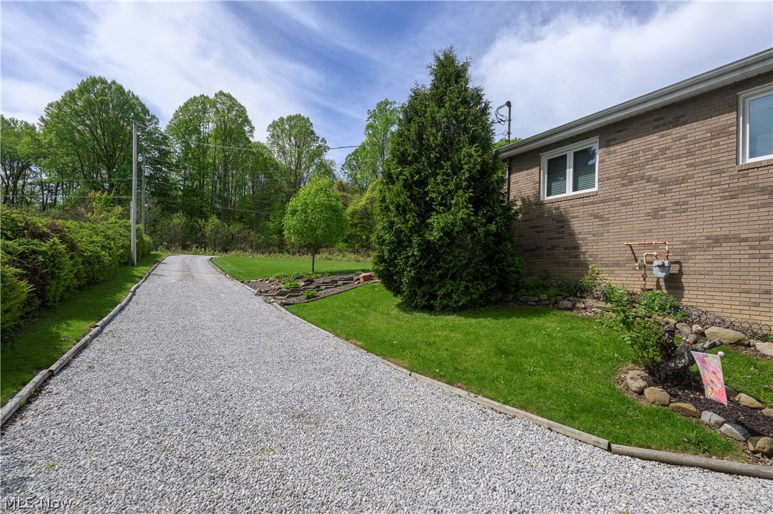 2677 Summit Road Property Photo 30