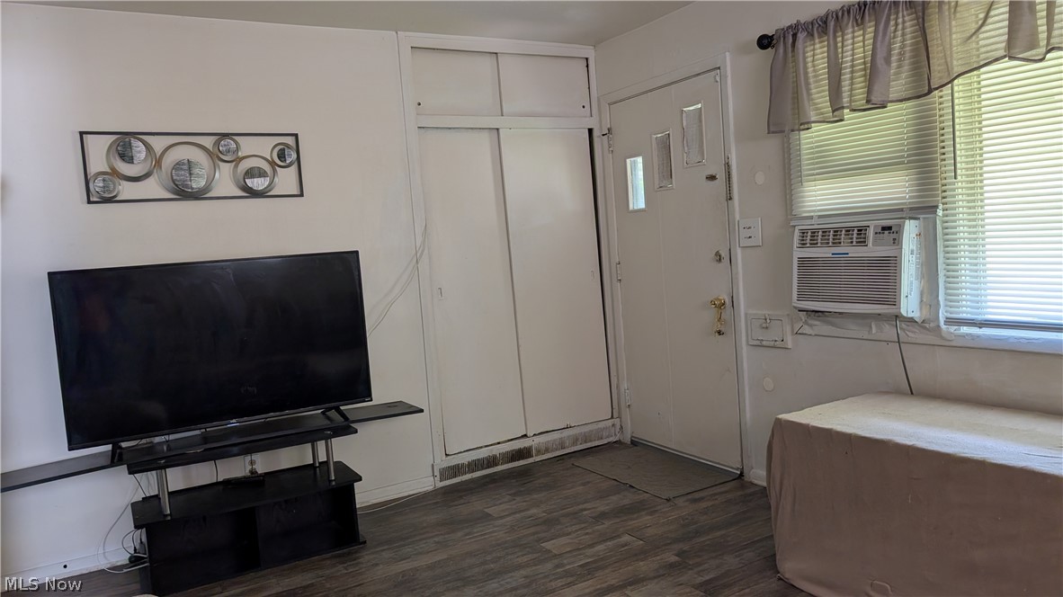 14909 Lotus Drive Property Photo 3