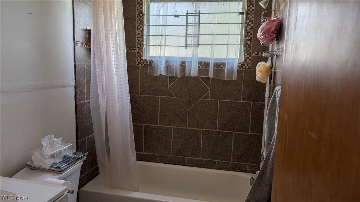 14909 Lotus Drive Property Photo 8