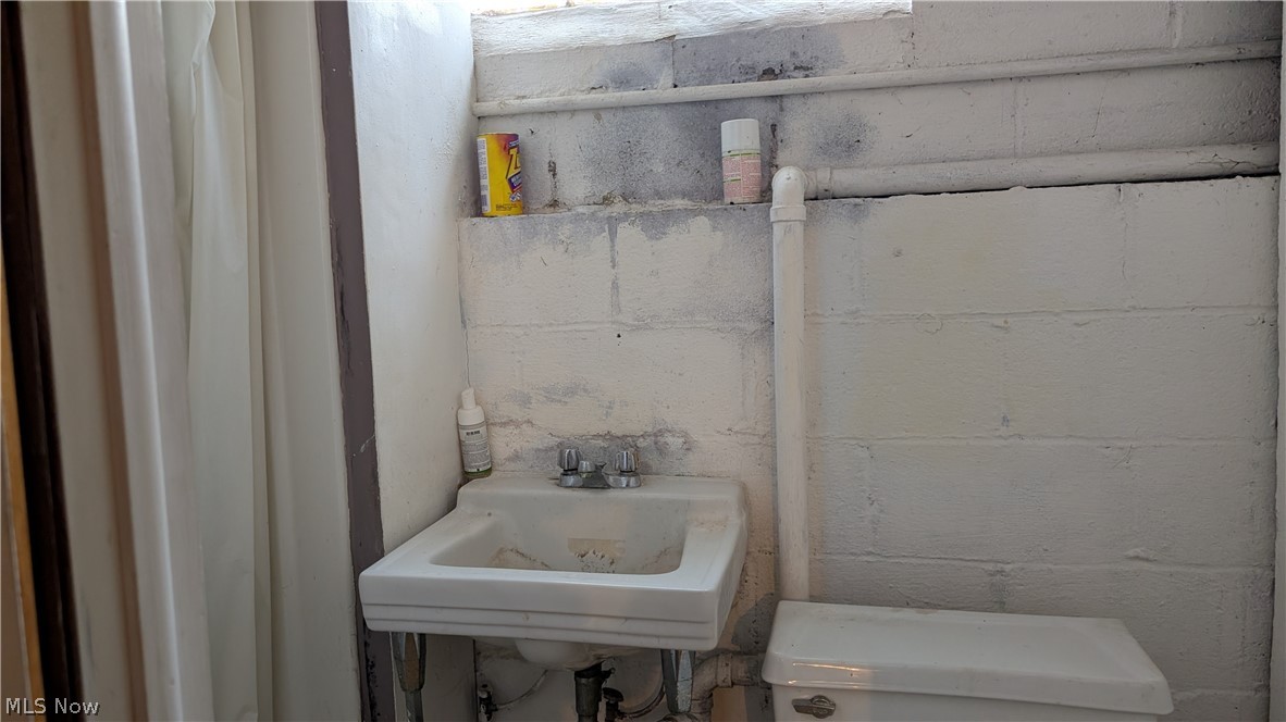 14909 Lotus Drive Property Photo 19