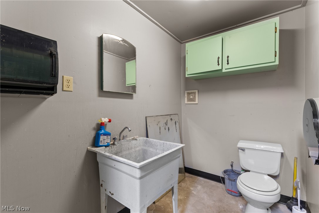 900 Main Street Property Photo 40