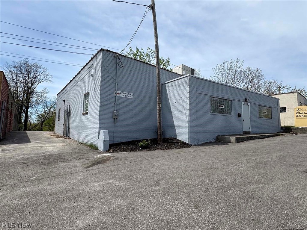19200 Miles Road Property Photo 1