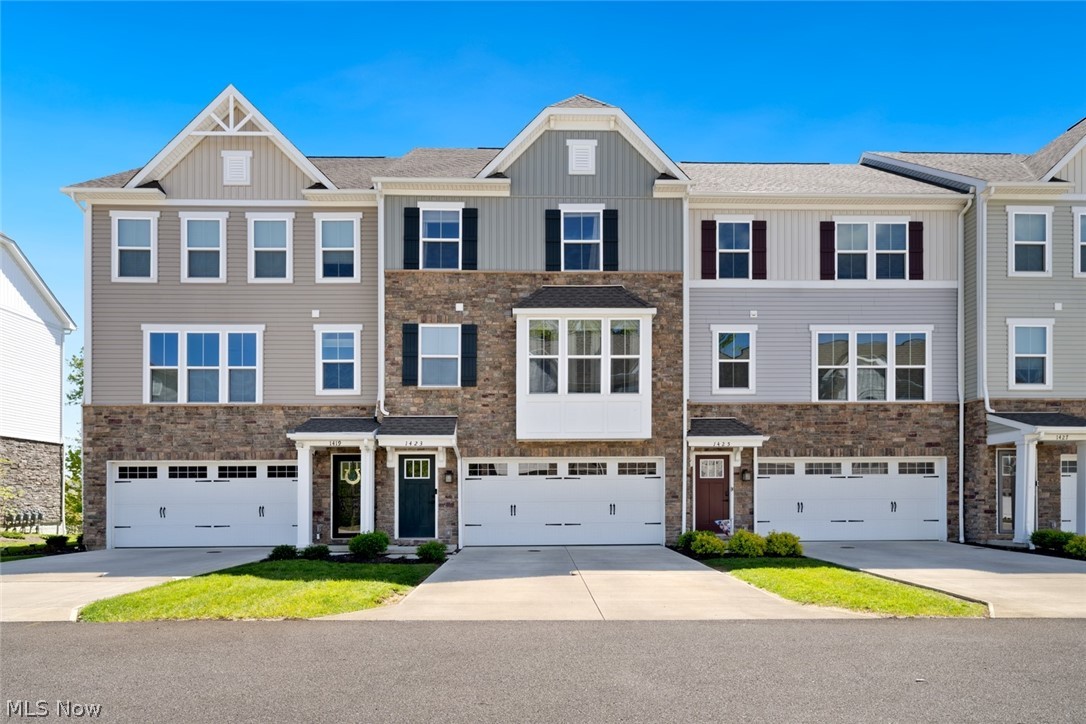 1423 Chateau Place Property Photo 1