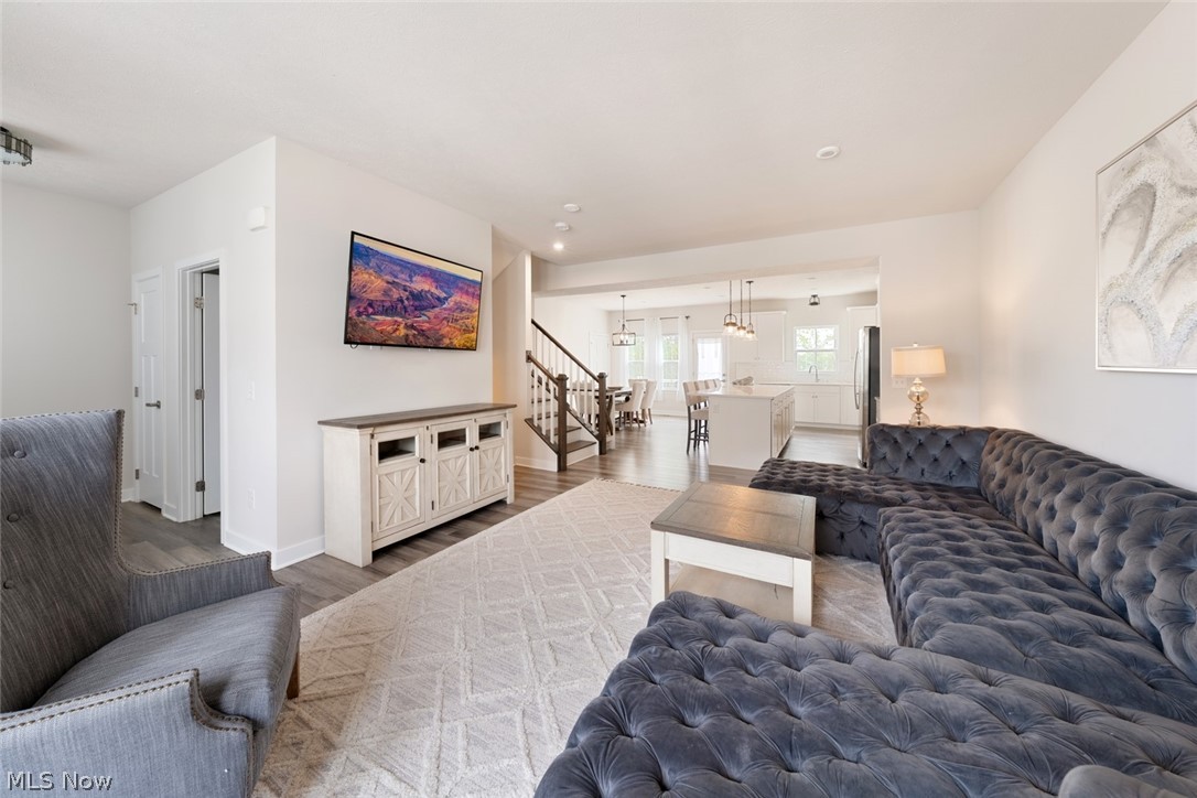 1423 Chateau Place Property Photo 3
