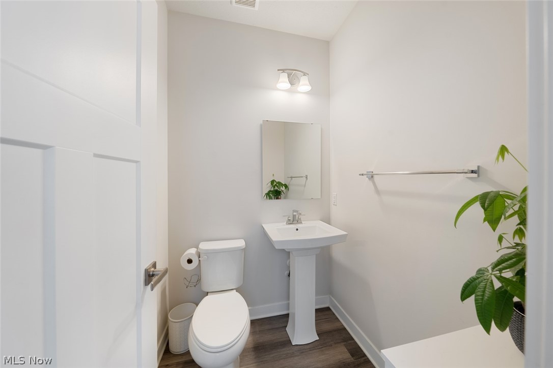 1423 Chateau Place Property Photo 5
