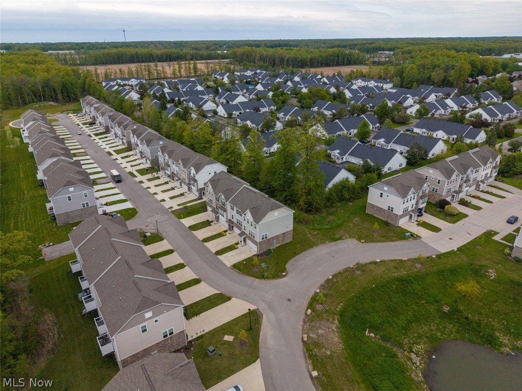 1423 Chateau Place Property Photo 30