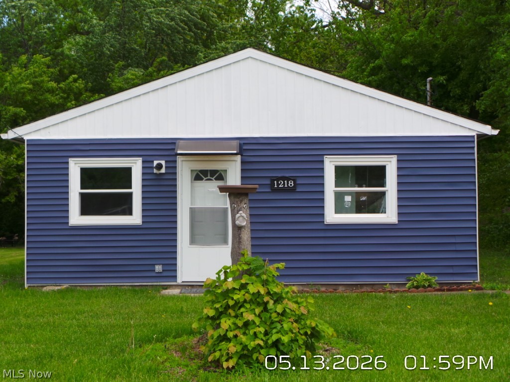 1215 E Farwell Street Property Photo 1