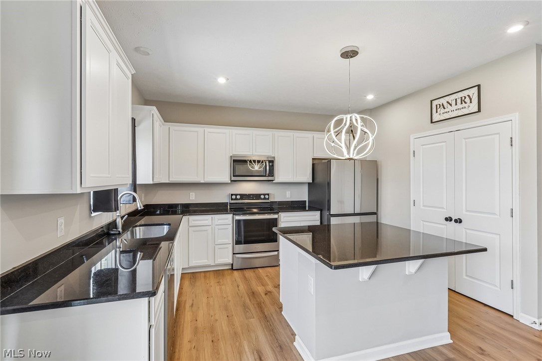 12502 Challenge Way Property Photo 7