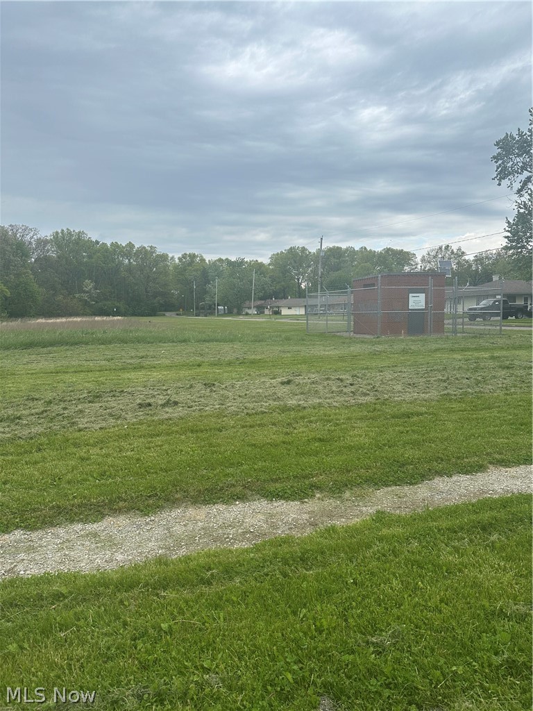 Maple Avenue Property Photo 2