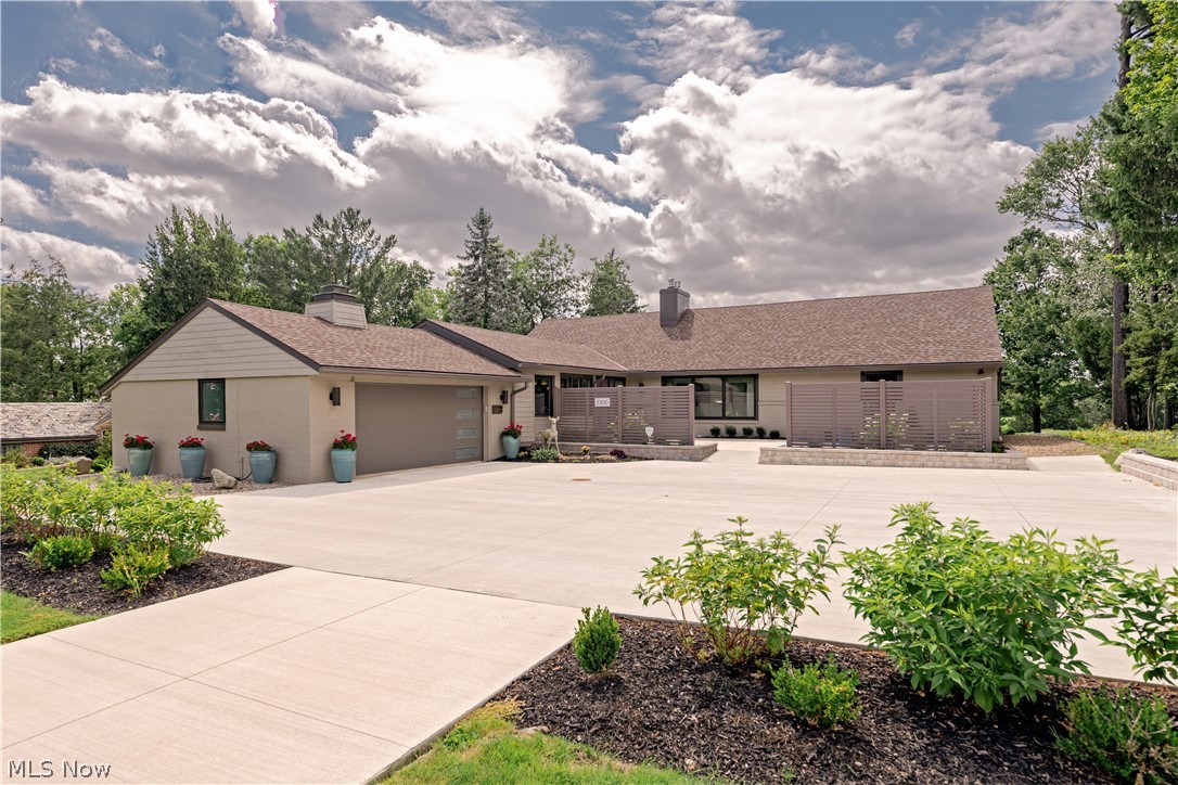 3300 Green Road Property Photo 1