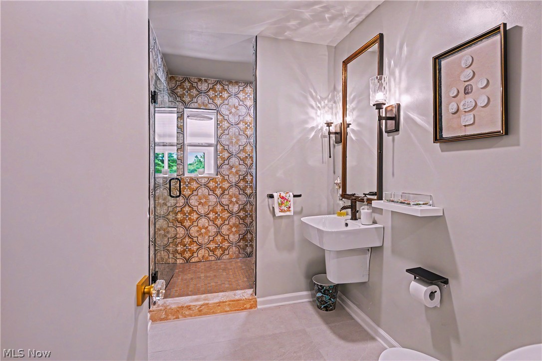 3300 Green Road Property Photo 21