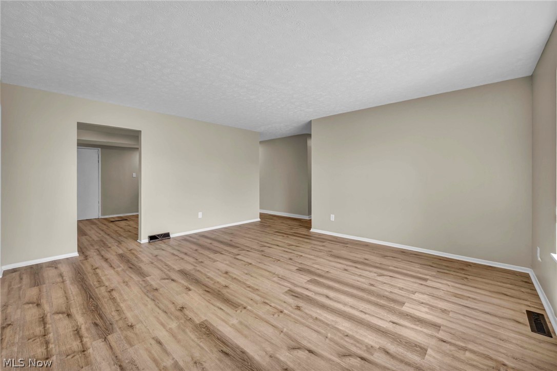 5863 Kimberly Drive Property Photo 10