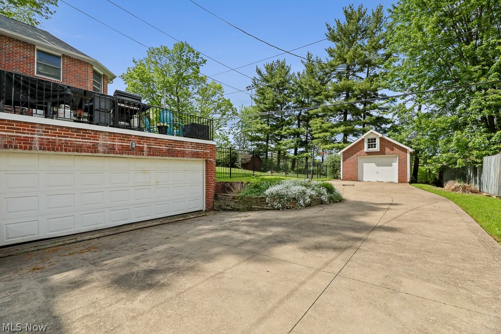 705 Overlook Drive Property Photo 35