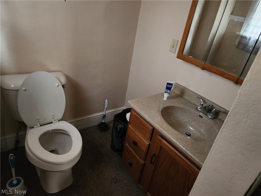 369/371 5th Property Photo 4