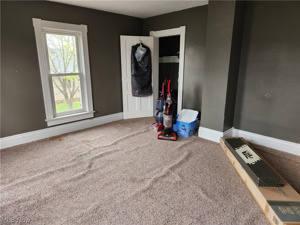369/371 5th Property Photo 5