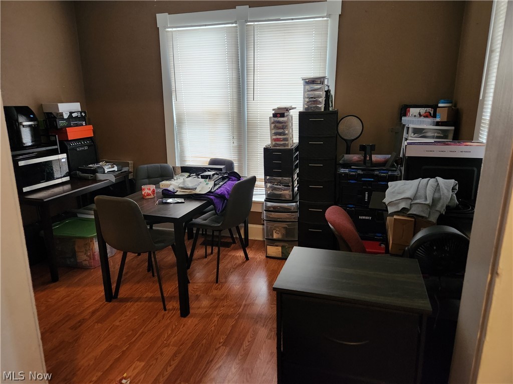369/371 5th Property Photo 10