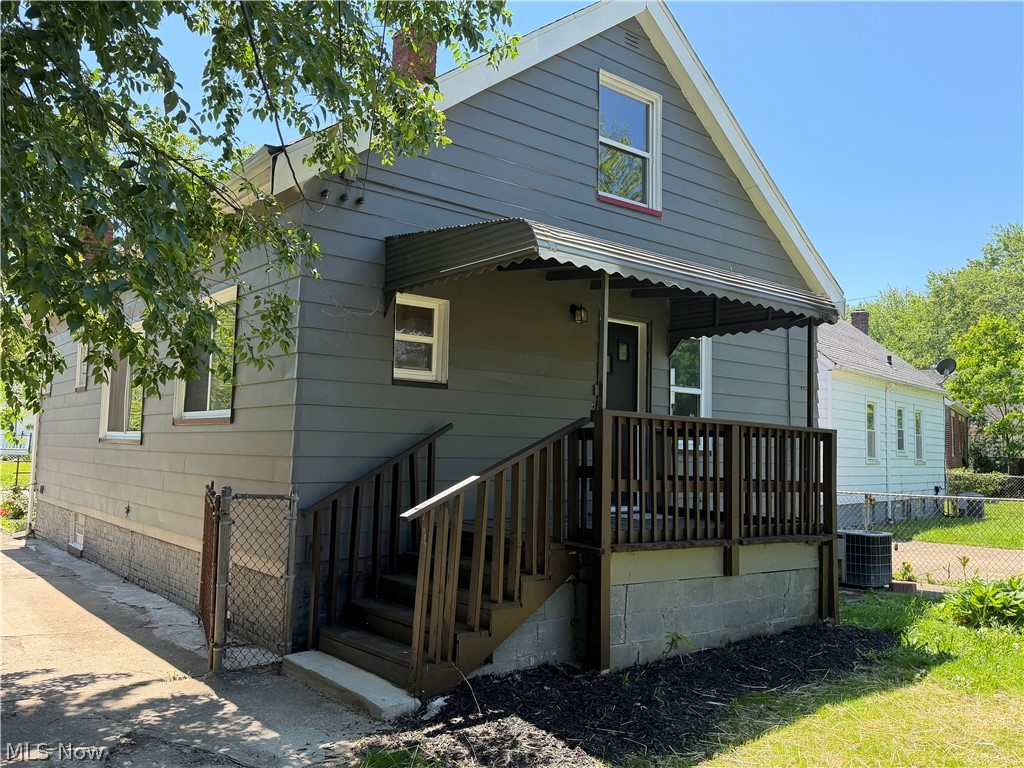 3906 Brookside Boulevard Property Photo 2