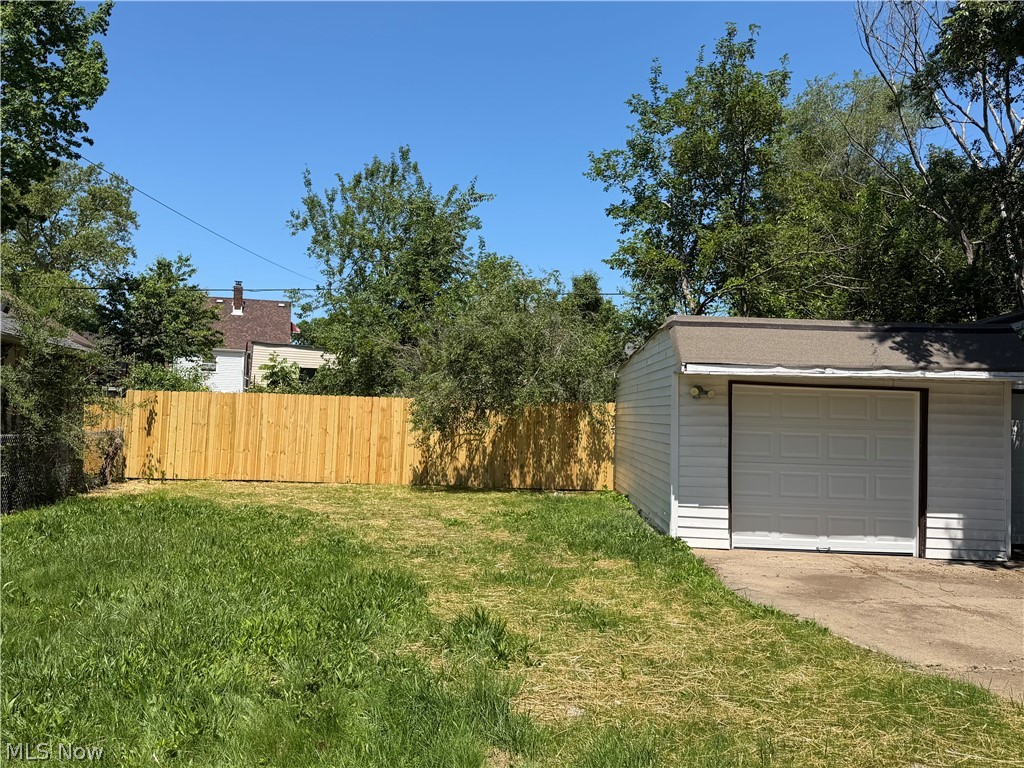 3906 Brookside Boulevard Property Photo 6