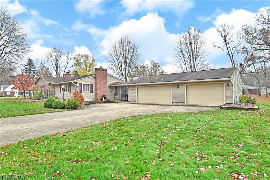 735 Brookfield Avenue Property Photo 2