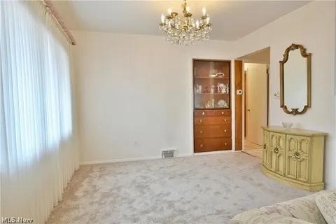 735 Brookfield Avenue Property Photo 7