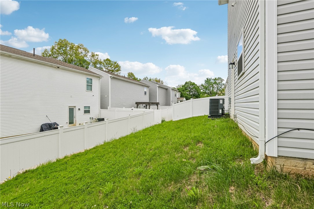 572 Auld Farm Circle Property Photo 27