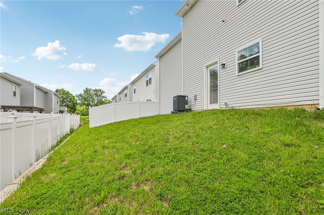 572 Auld Farm Circle Property Photo 28