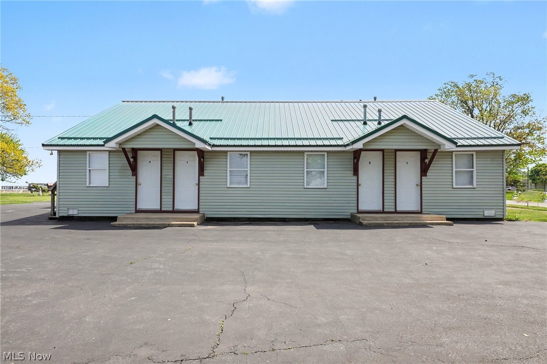 298 Park Avenue Property Photo 1