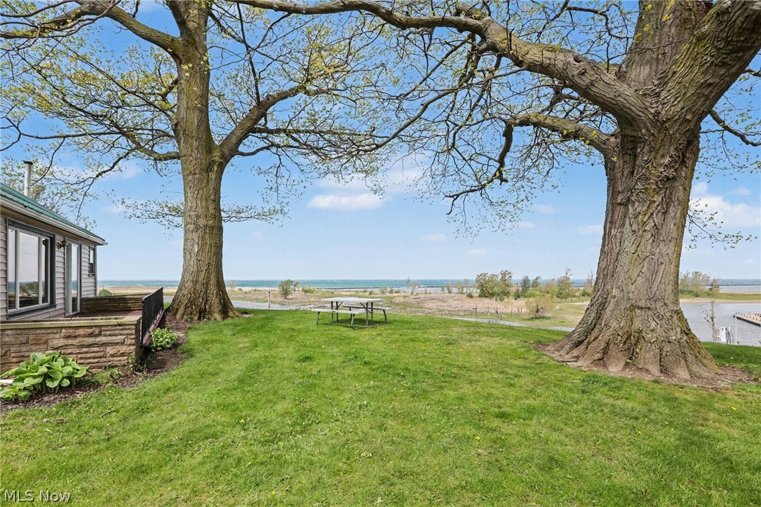 298 Park Avenue Property Photo 3