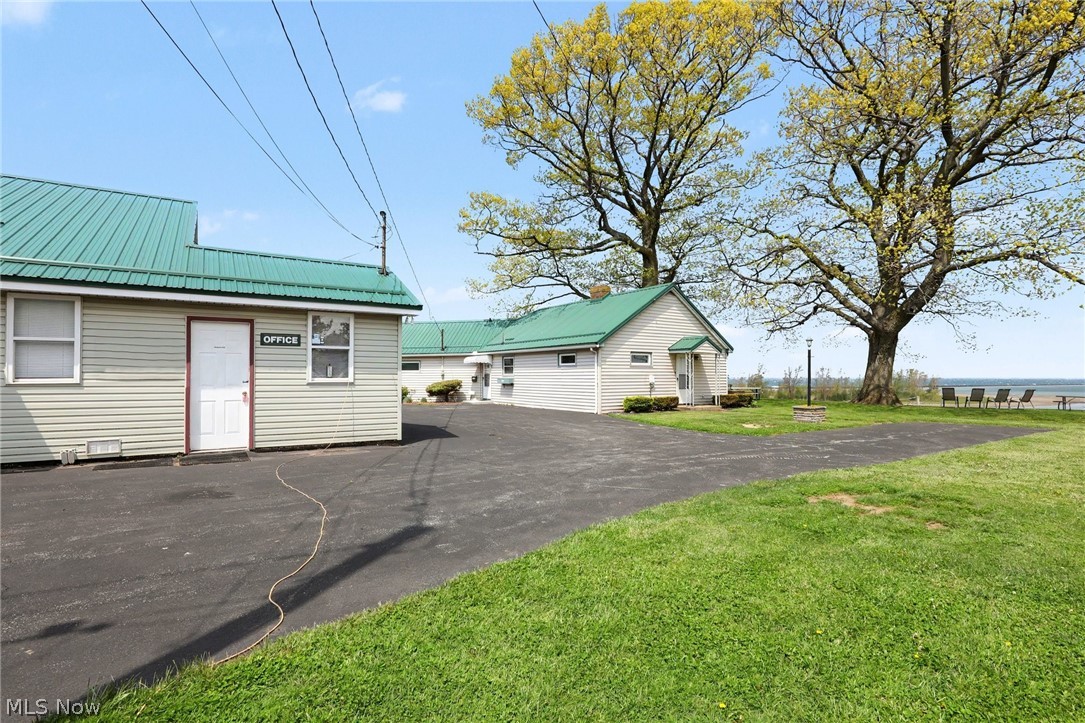 298 Park Avenue Property Photo 4