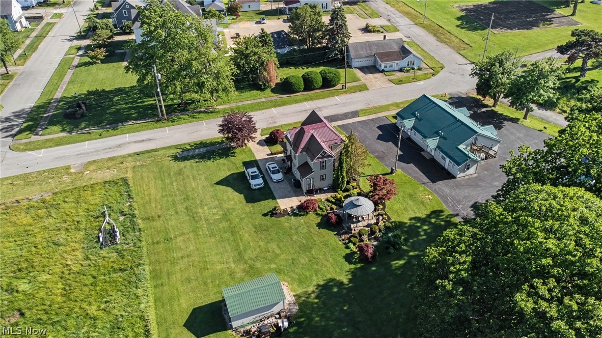 298 Park Avenue Property Photo 31