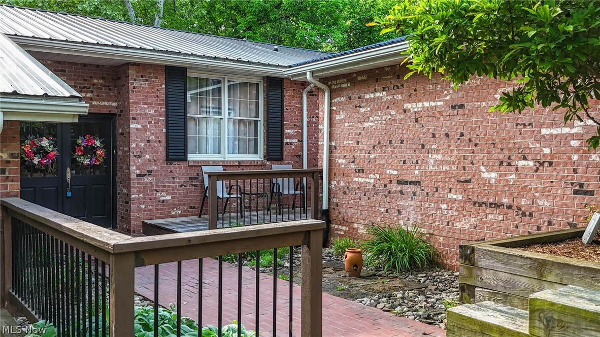 140 Sylvan Way Property Photo 2