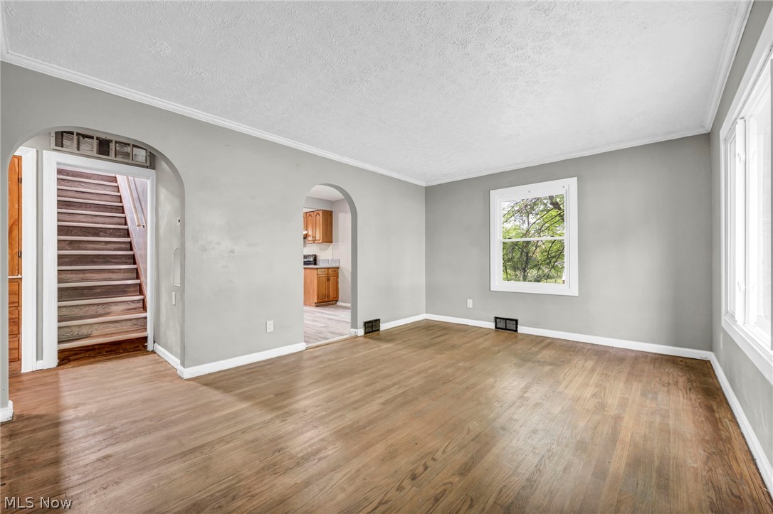 1574 East Avenue Property Photo 5