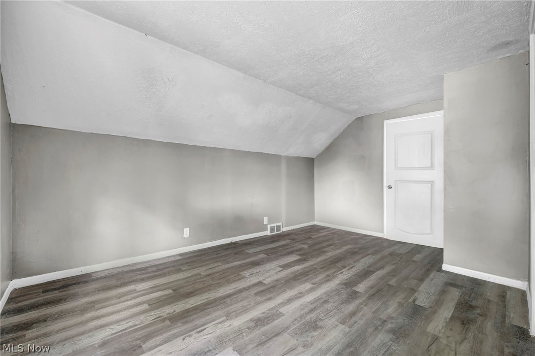 1574 East Avenue Property Photo 18