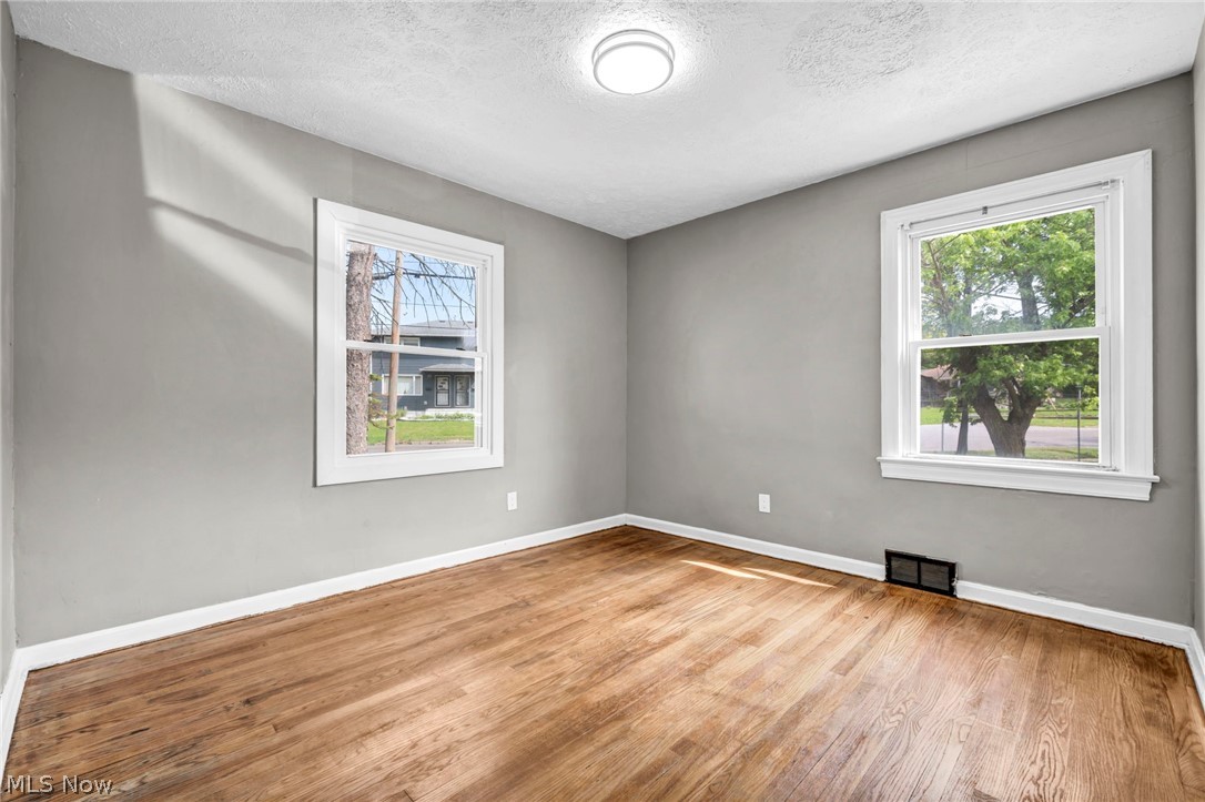 1574 East Avenue Property Photo 25