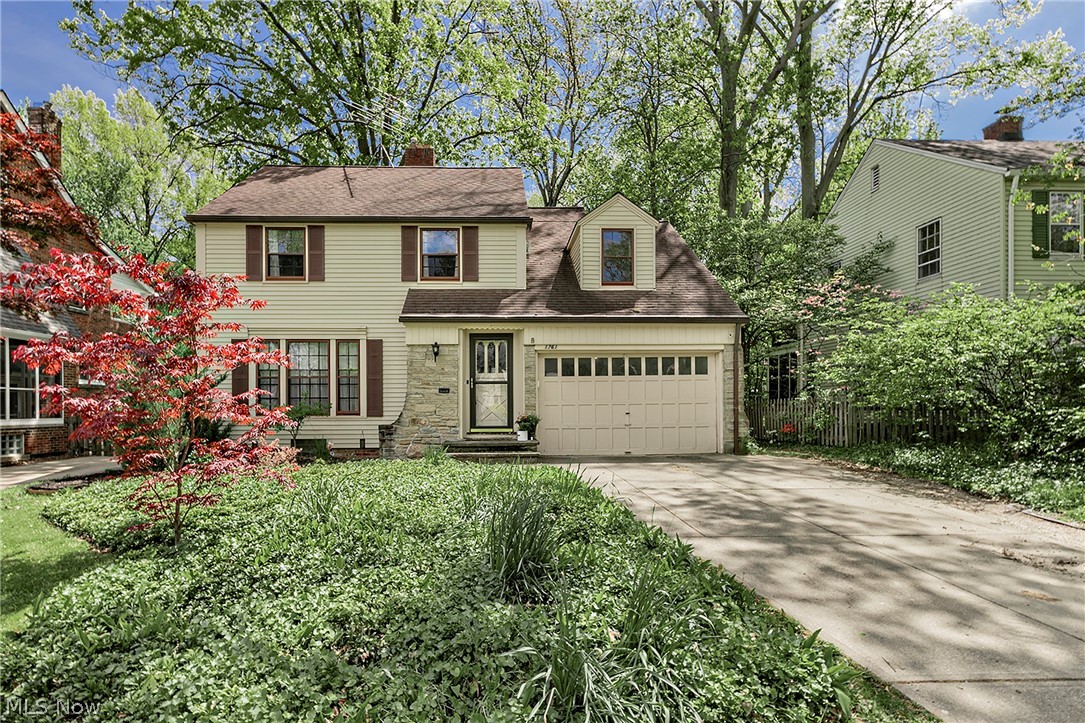 1761 Oakmount Road Property Photo