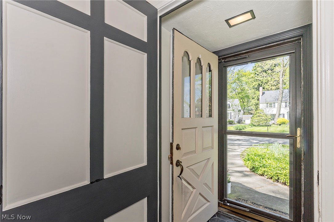1761 Oakmount Road Property Photo 2