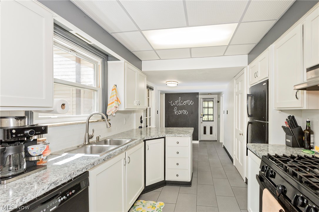 1761 Oakmount Road Property Photo 7
