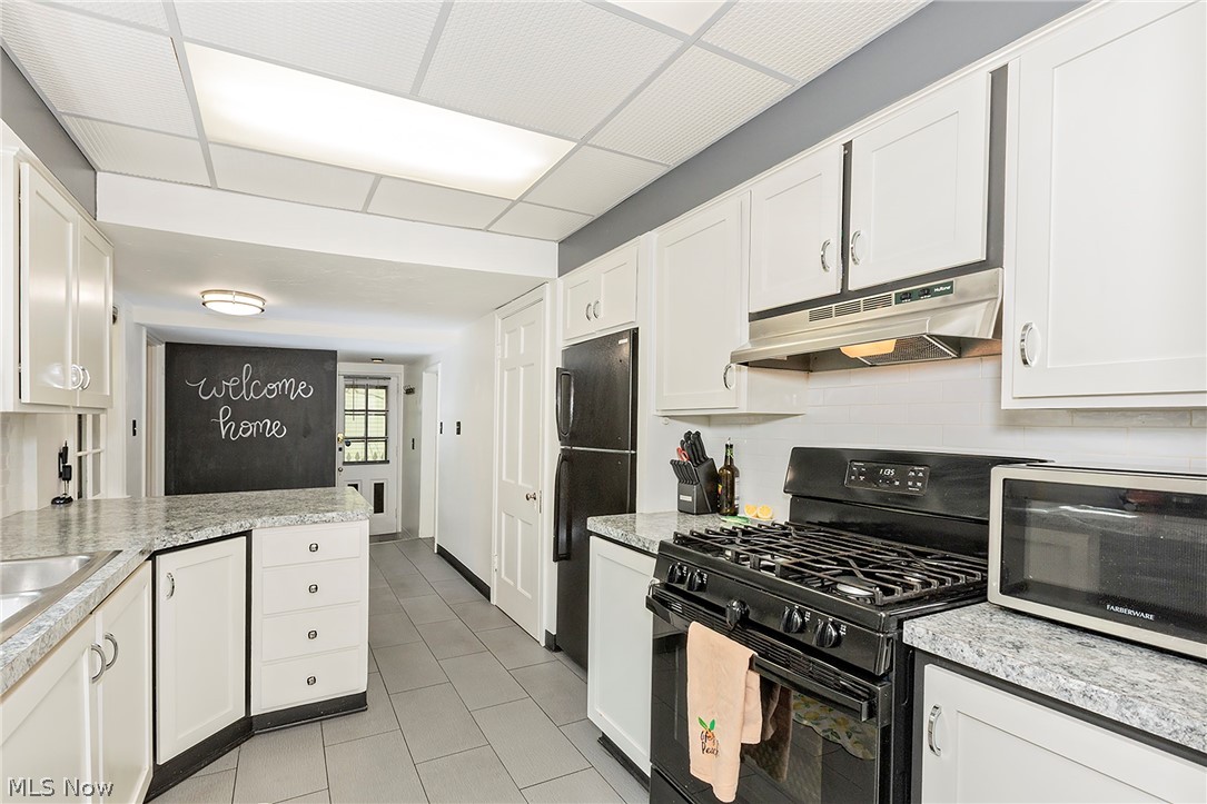 1761 Oakmount Road Property Photo 8