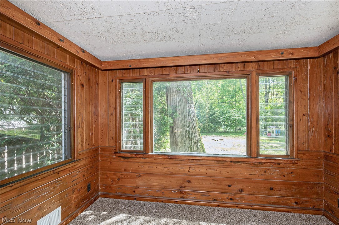 1761 Oakmount Road Property Photo 12