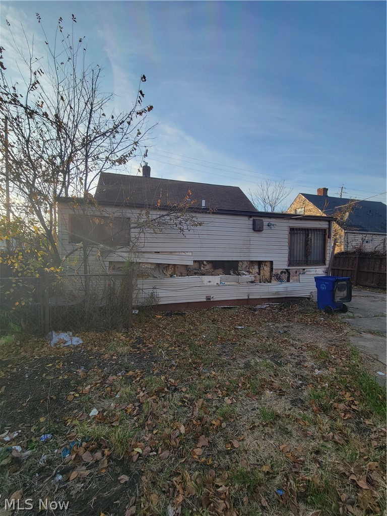 4189 Lee Road Property Photo 5