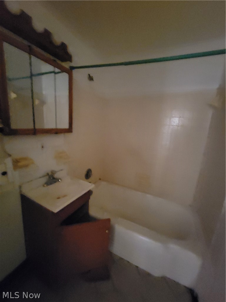 4189 Lee Road Property Photo 10