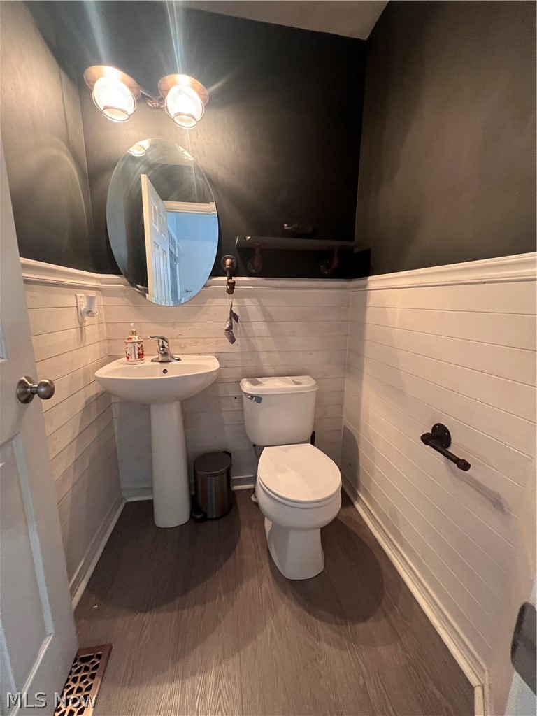 10523 Herrington Drive Property Photo 17
