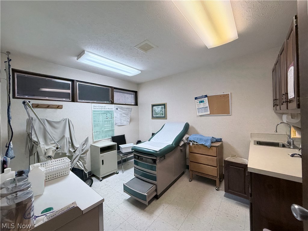 656 Chestnut Street Property Photo 10