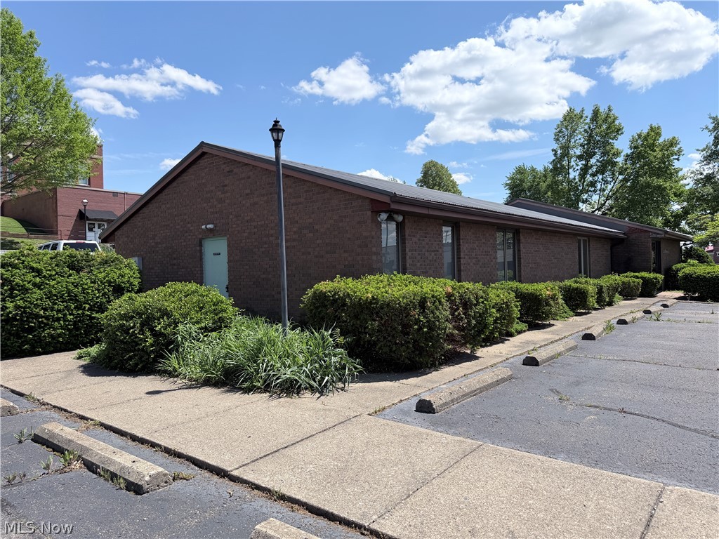 656 Chestnut Street Property Photo 17