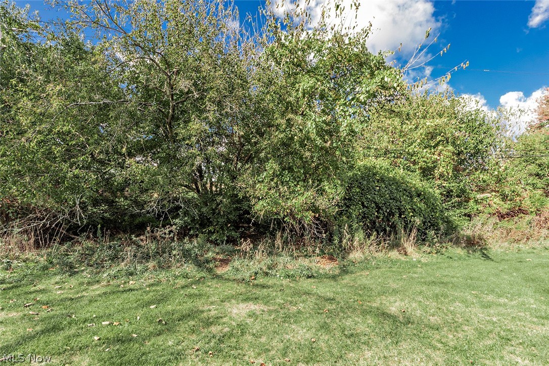 V/l Clareshire Drive Property Photo 1