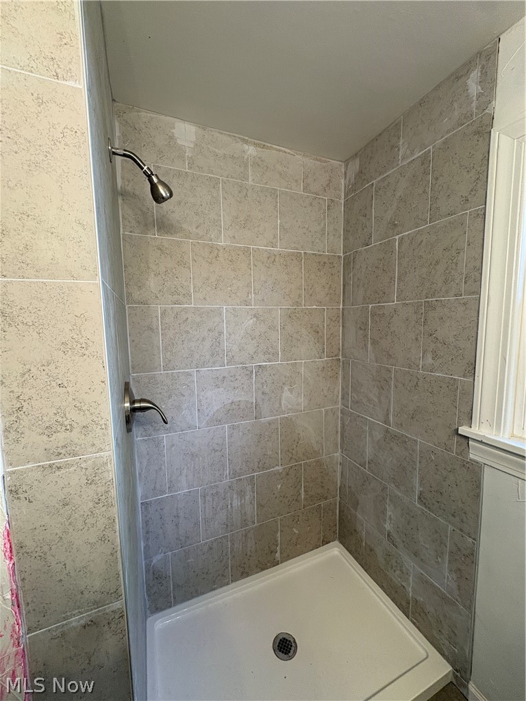 4258 Mahoning Avenue Property Photo 17