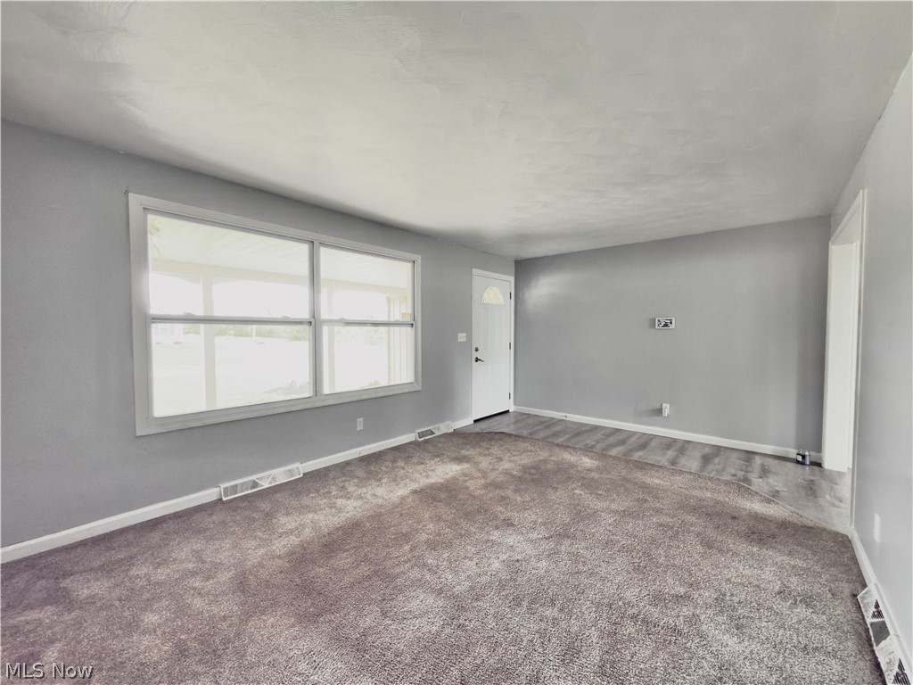 1215 Valley View Drive Property Photo 3