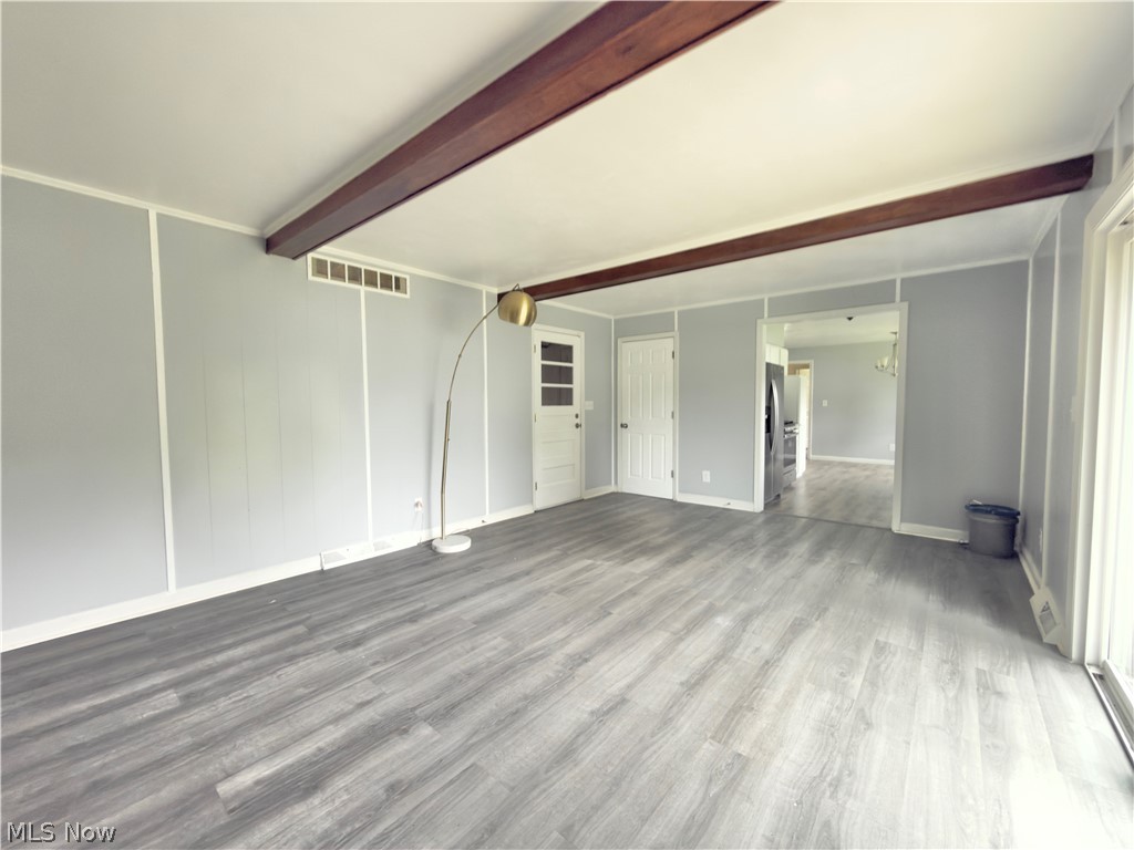 1215 Valley View Drive Property Photo 7