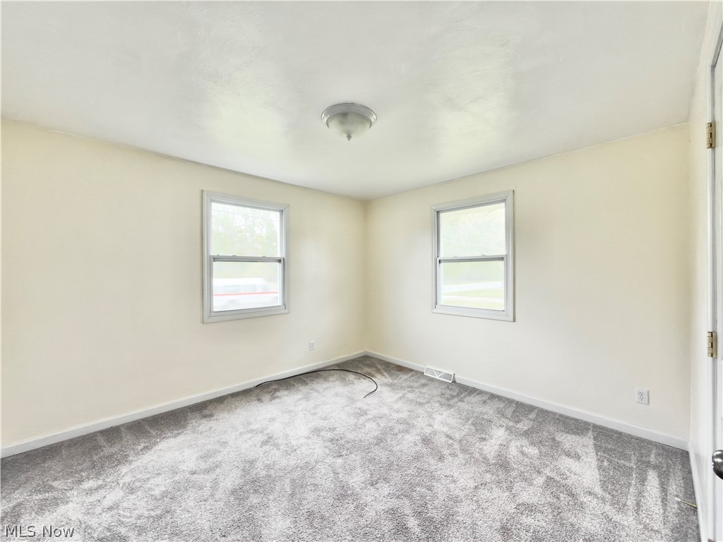 1215 Valley View Drive Property Photo 9