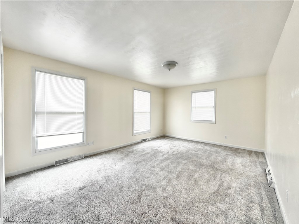 1215 Valley View Drive Property Photo 13